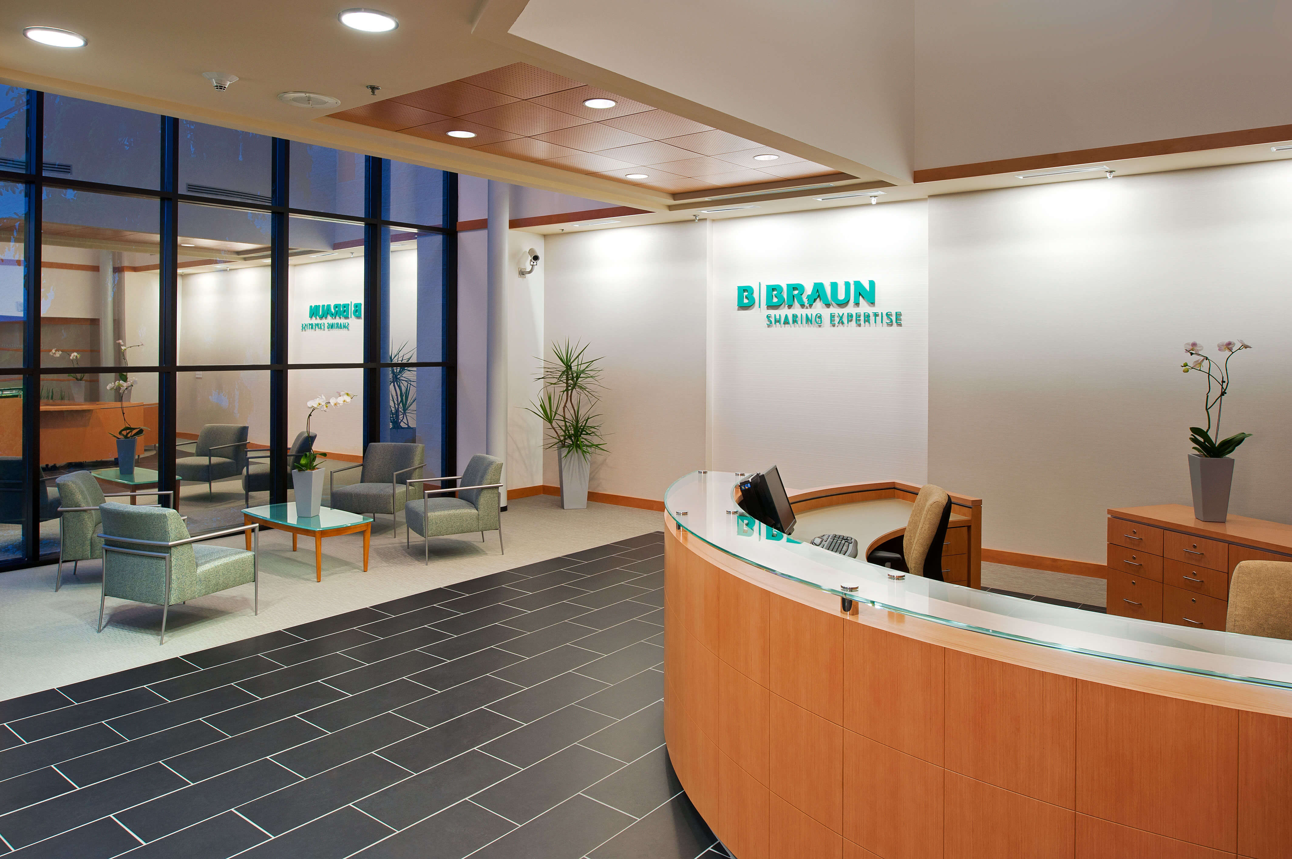 OFFICE BUILDINGS & INDUSTRIAL BUILDINGS OndraHuyett Associates, Inc.