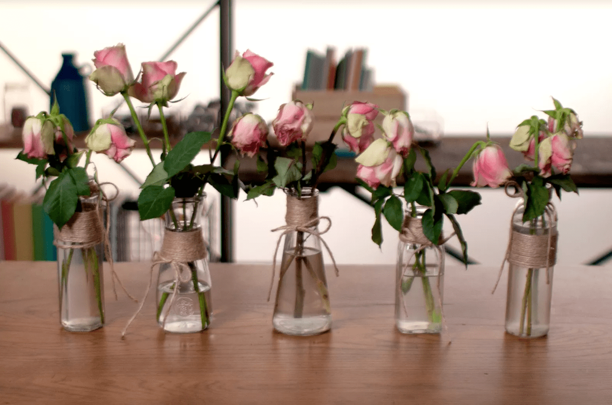 Pick your guess which method can best prolong lifespan of flowers