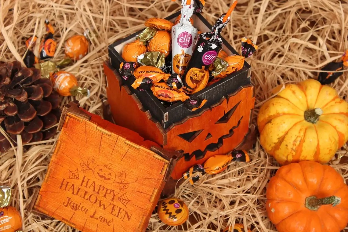 halloweenchocolatebox OhClary