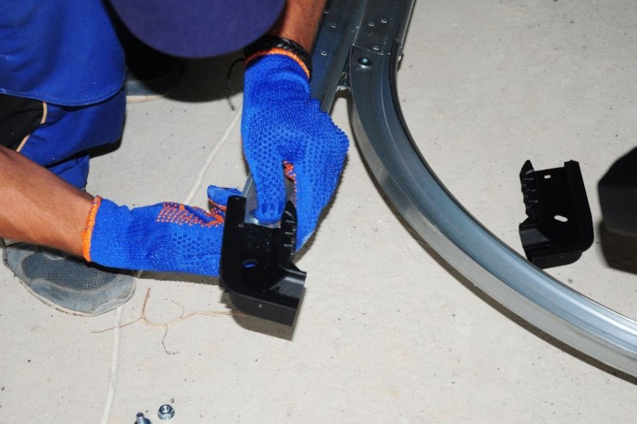 Important Questions to Ask a Garage Door Company When Needing Repairs