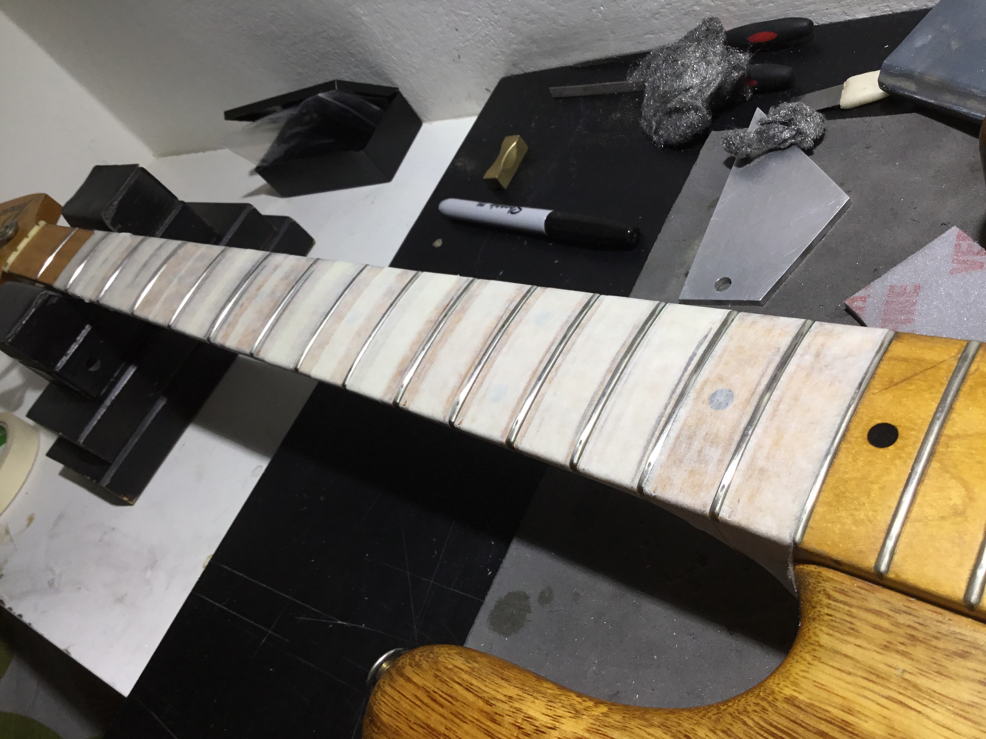 Guitar Repair in Prague Restoration and Repair of Guitars, Banjos and