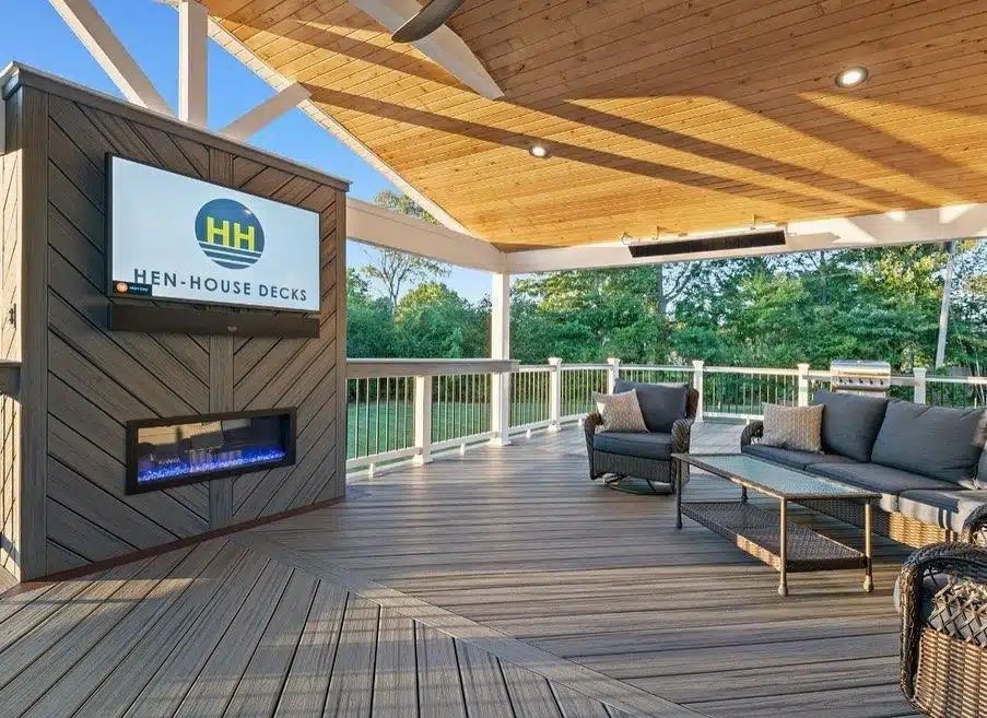 Expert Deck Builder in Akron Ohio HenHouse Decks