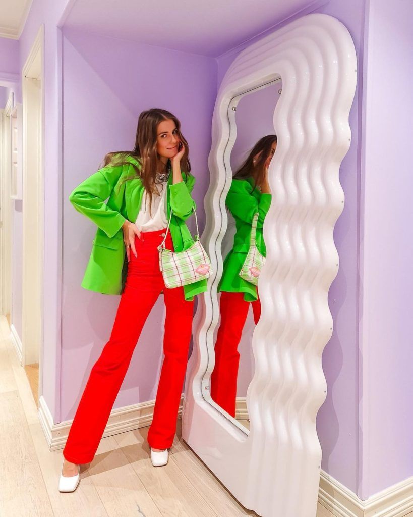 Nina Sandbech ¡La dama del color! Oh Magazine