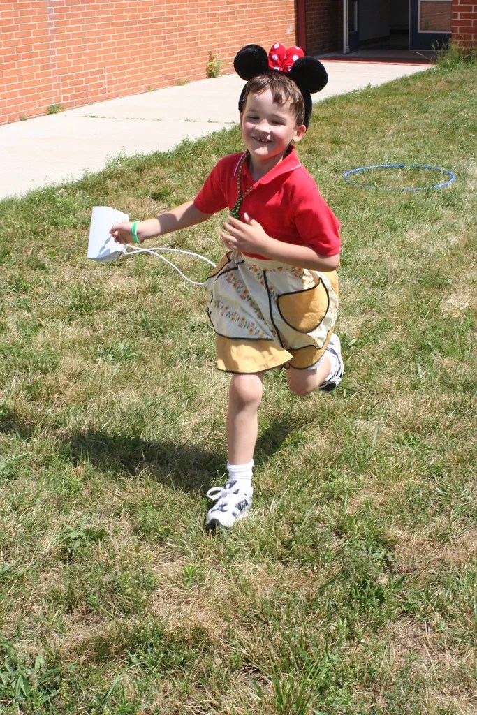22 Fun Party Games for 3 Year Olds (Indoors)