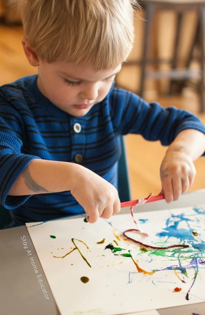 23 Easy Art Projects for Kindergarten Kids - OhMyClassroom.com
