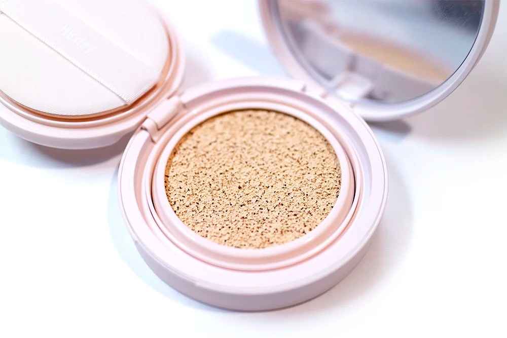 Review Moist Cushion (Huxley) Oh My Stellar!