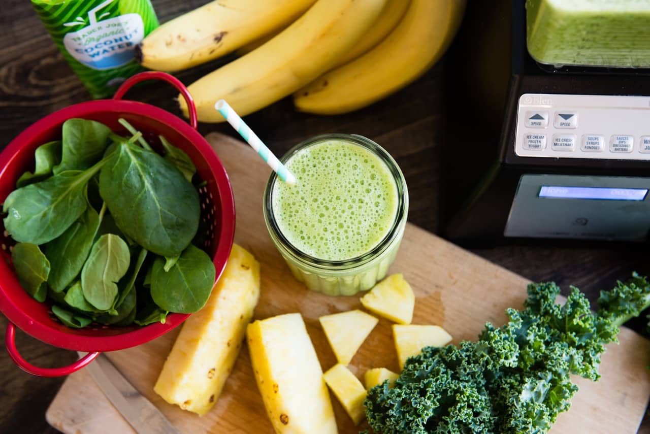 TropiKale Smoothie + 30Day Green Smoothie Challenge Oh My Veggies