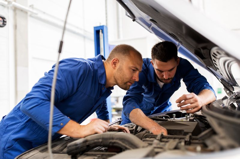 How To Choose A Mechanic 5 Questions To Ask OHS Body Shop