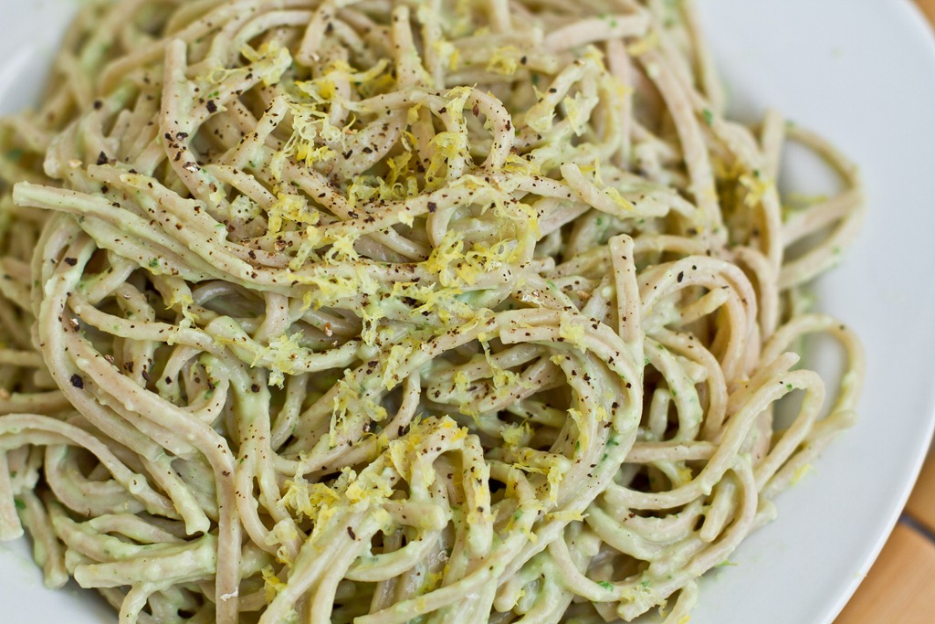15 Minute Creamy Avocado Pasta Oh She Glows