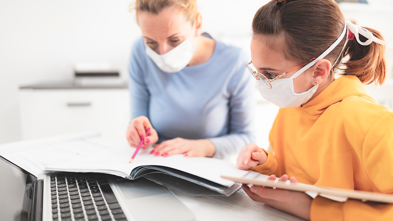 Oh Shirt Yeah Make Custom Shirts, Hats, Aprons + More with Screen