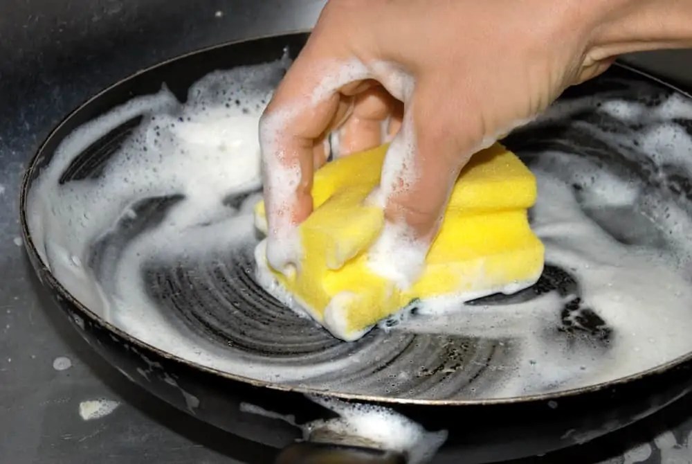 How to Clean Ceramic Cookware Without Damaging Them