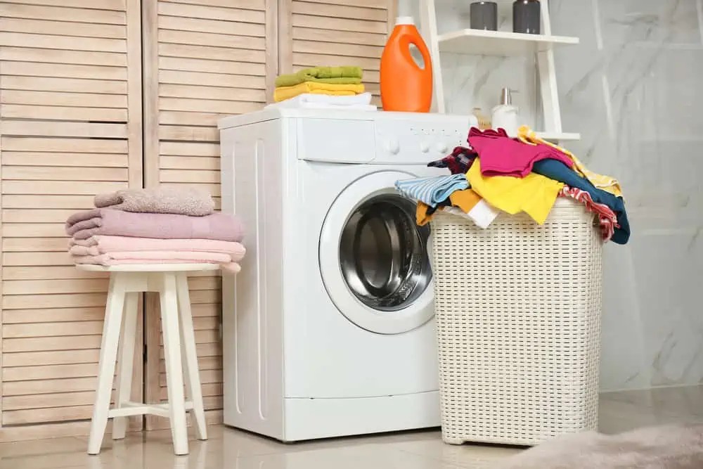 Where to Put Vinegar In Front Load Washer (Mistakes to Avoid)