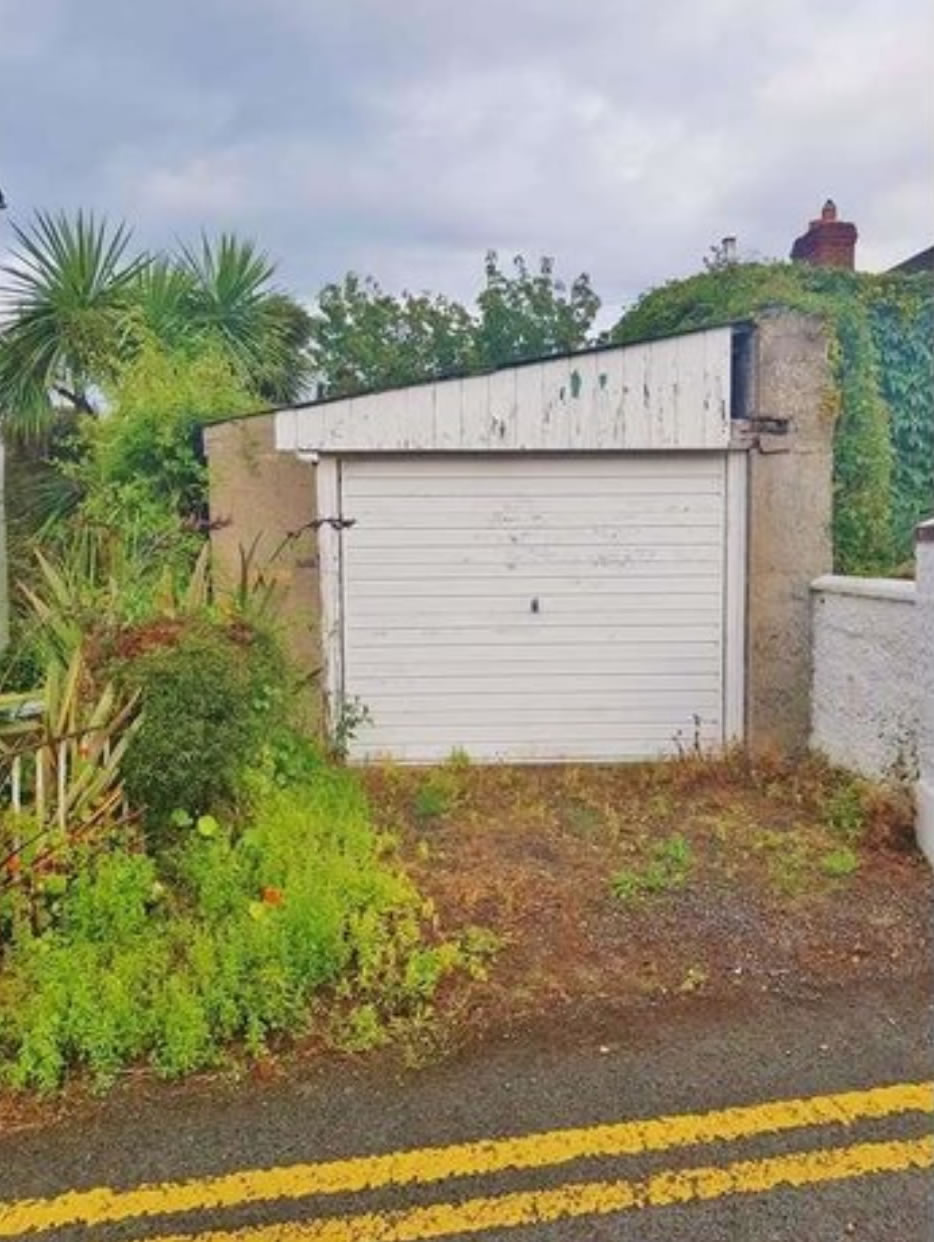 Crise habitacional em Dublin Garagem é vendida por incríveis €59,000