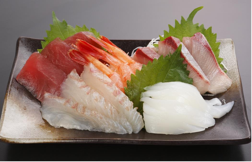 お刺身盛り合わせ【魚忠】 おいでよ名古屋の食べ歩きログ