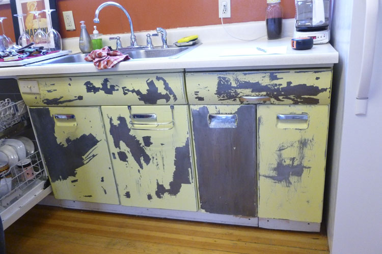 How To Paint Old Metal Kitchen Things In The Kitchen