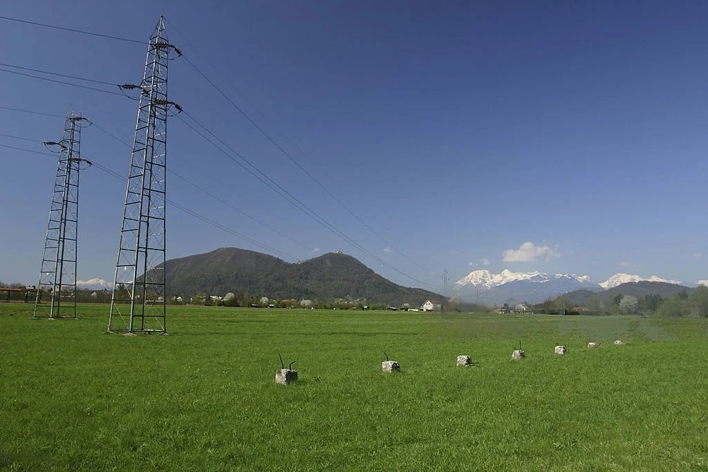 What's the Difference Between Greenfield vs. Brownfields?