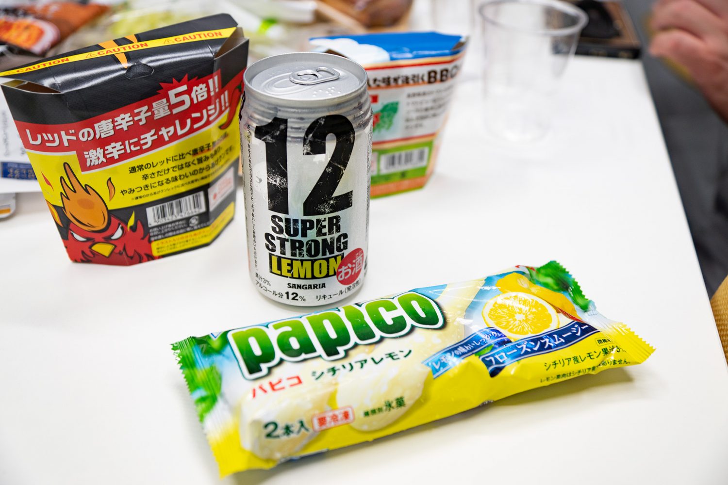最強のレモンサワーコンビニちょい足しレシピ！ オジ旅PR スーパーストロングレモン ローソン オジ旅