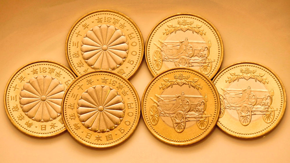 平成31年500円玉発行枚数 平成13年の100円硬貨の価値と買取相場！3倍以上になる？