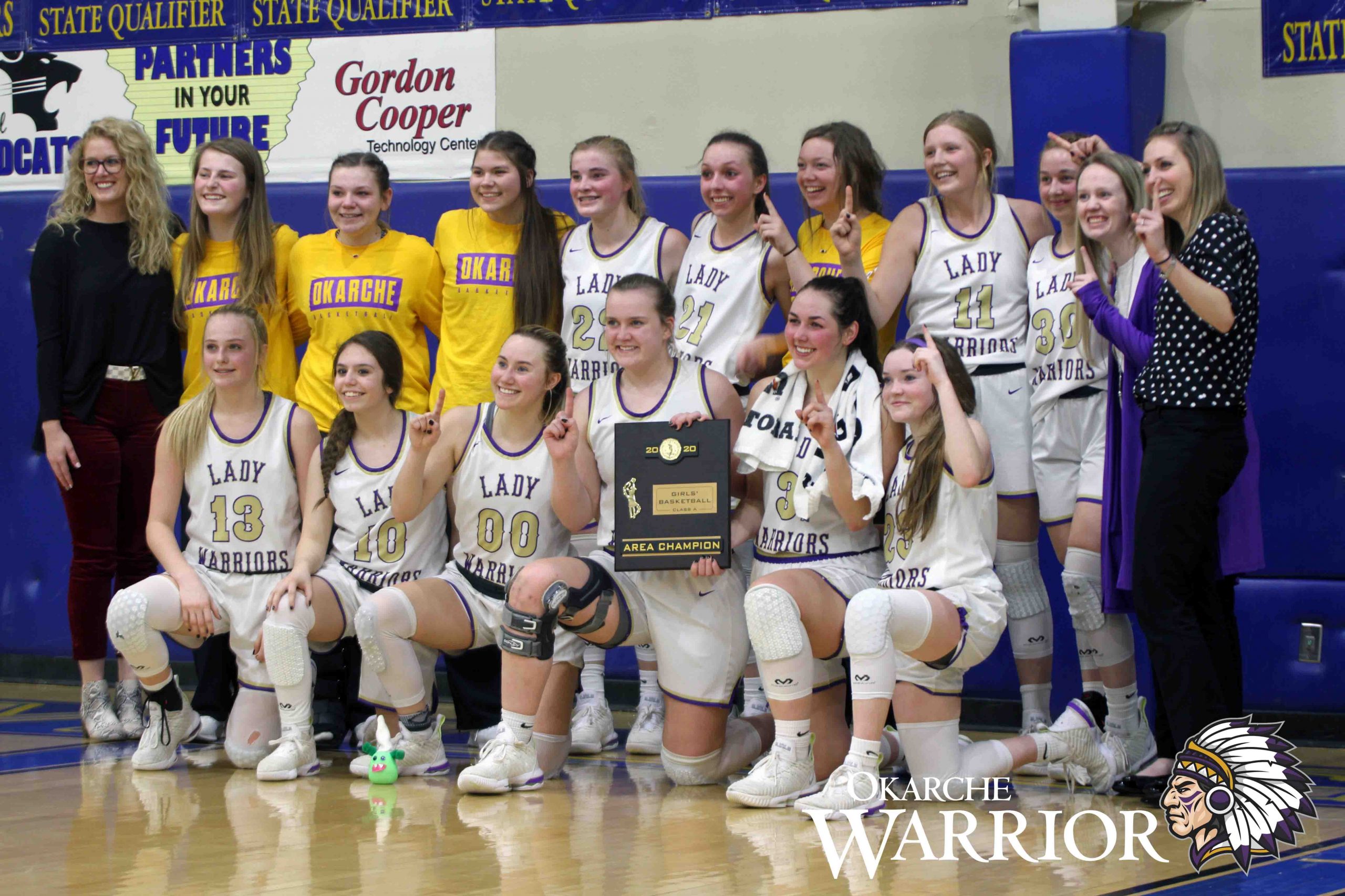 Girls Basketball Lady Warriors return to state with area title win