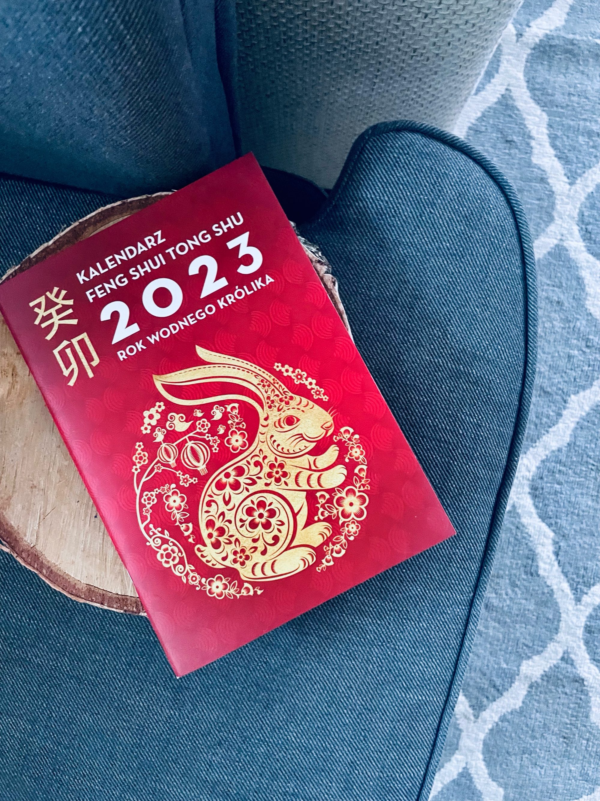 Kalendarz Feng Shui Tong Shu 2023. Rok Wodnego Królika Okiem Marty Korkus