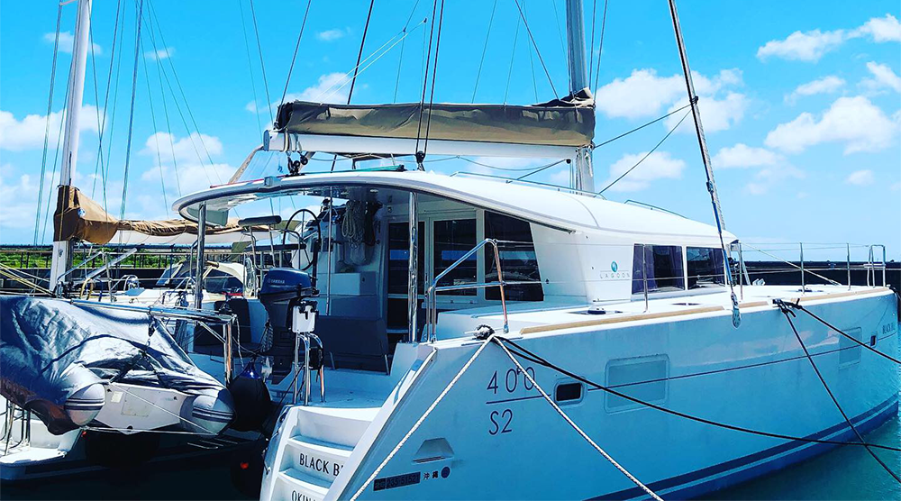 OKINAWA LAGOON YACHT CHARTER