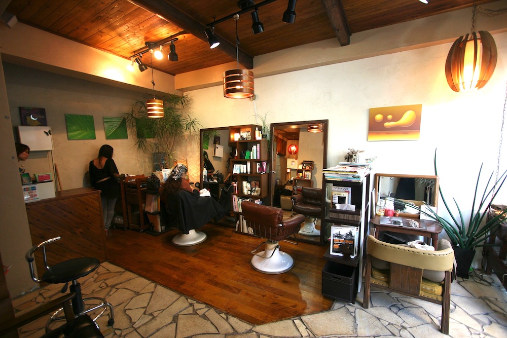 Charm Hair Studio Okinawa Hai