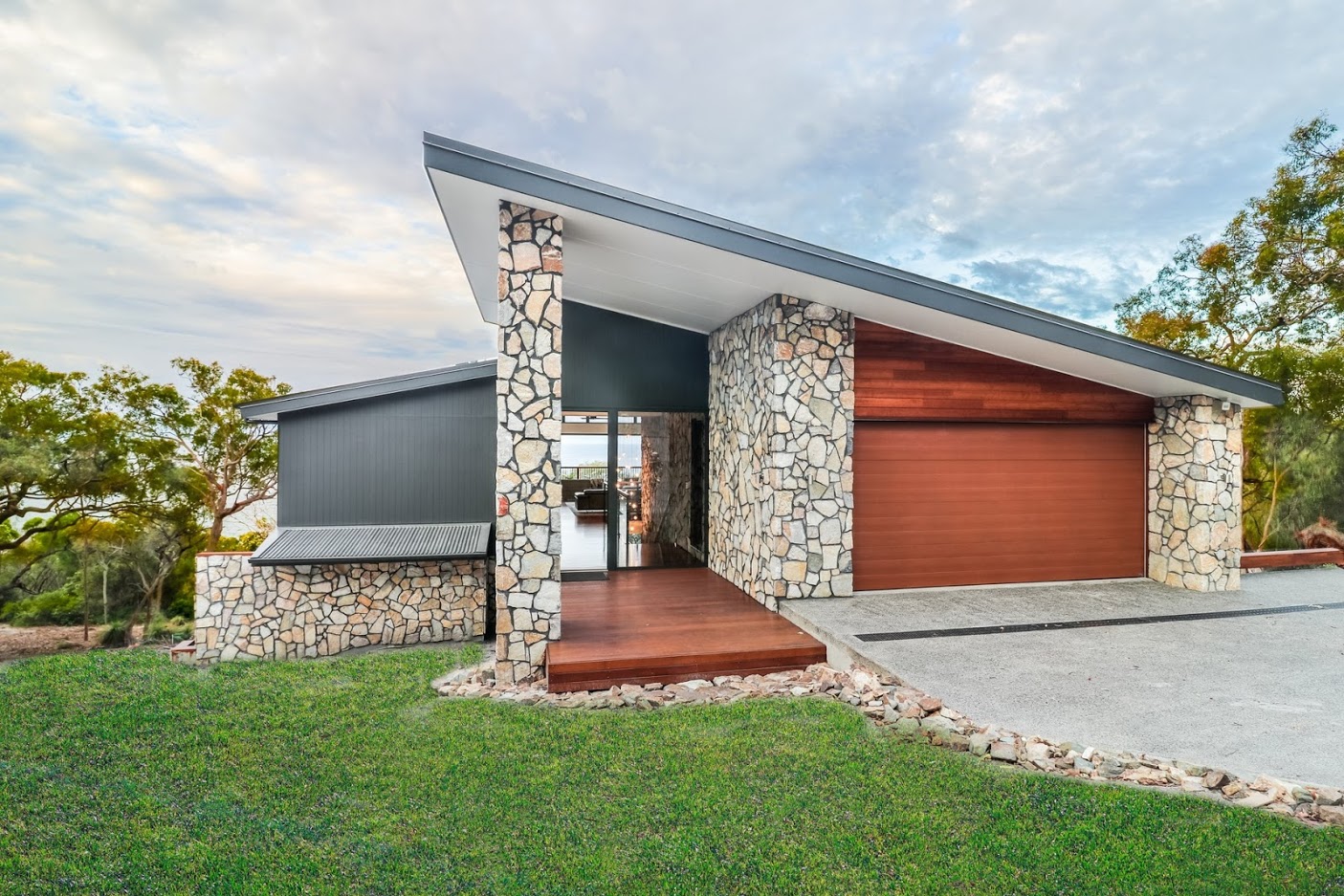 Agnes Waters (award winning) Oksio Design