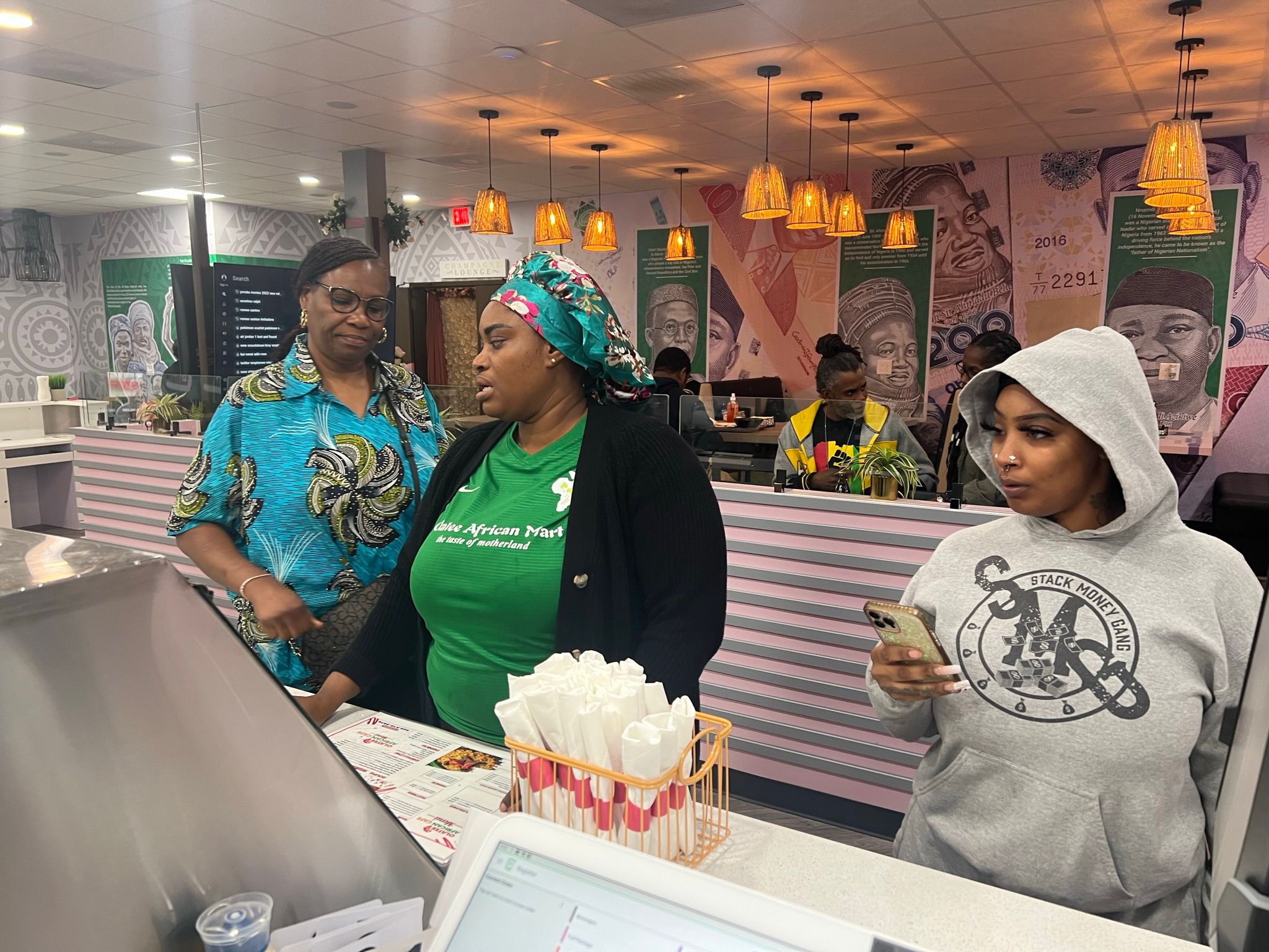 Lounge & Bar Olatee African Cafe