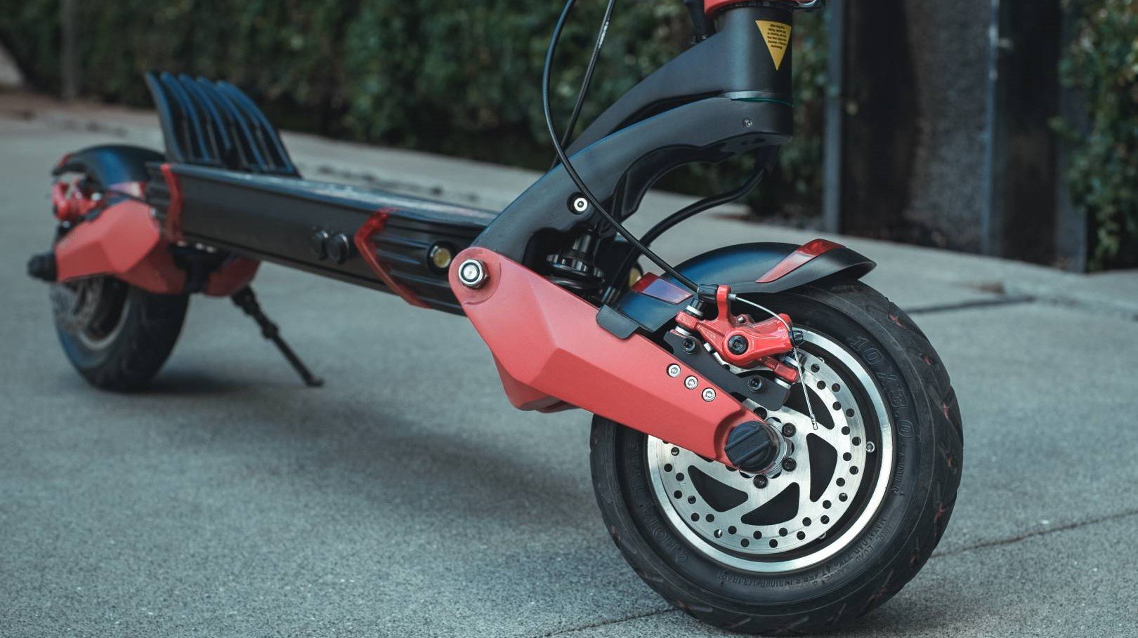 4 Ways to Extend the Battery Life of Electric Scooter Varla Scooter