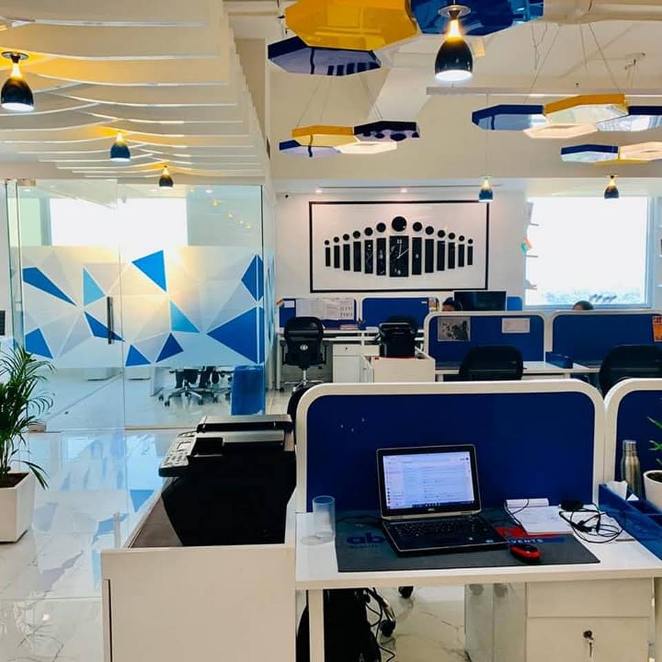 Used office Furniture Buyers and Office Dismantling Service Vendor