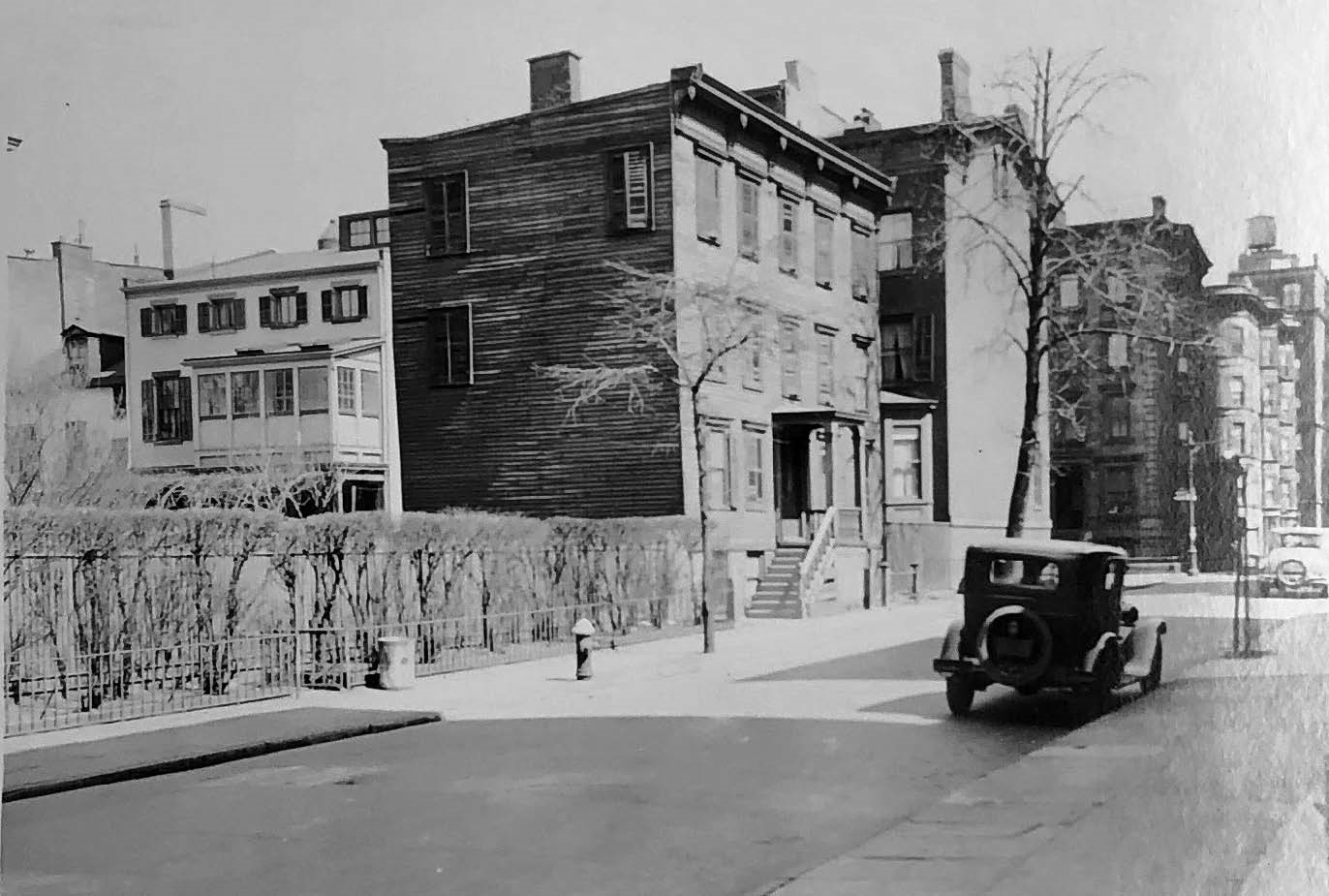 13 Pineapple Street Old Brooklyn Heights