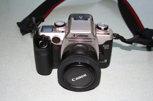 Canon EOS 50E – John's Cameras. A collection of interesting and old