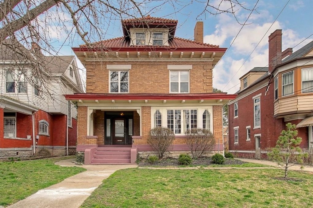 c.1910 Brick Foursquare Handyman Special Wow in Cincinnati OH Sold For