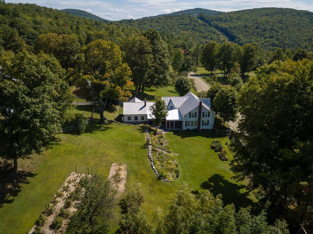 c.1820 SelfSufficient Vermont Farm For Sale on 26 Acres 495k Off Market Country Life Dreams