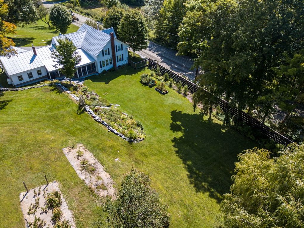 c.1820 SelfSufficient Vermont Farm For Sale on 26 Acres 495k Off Market Country Life Dreams