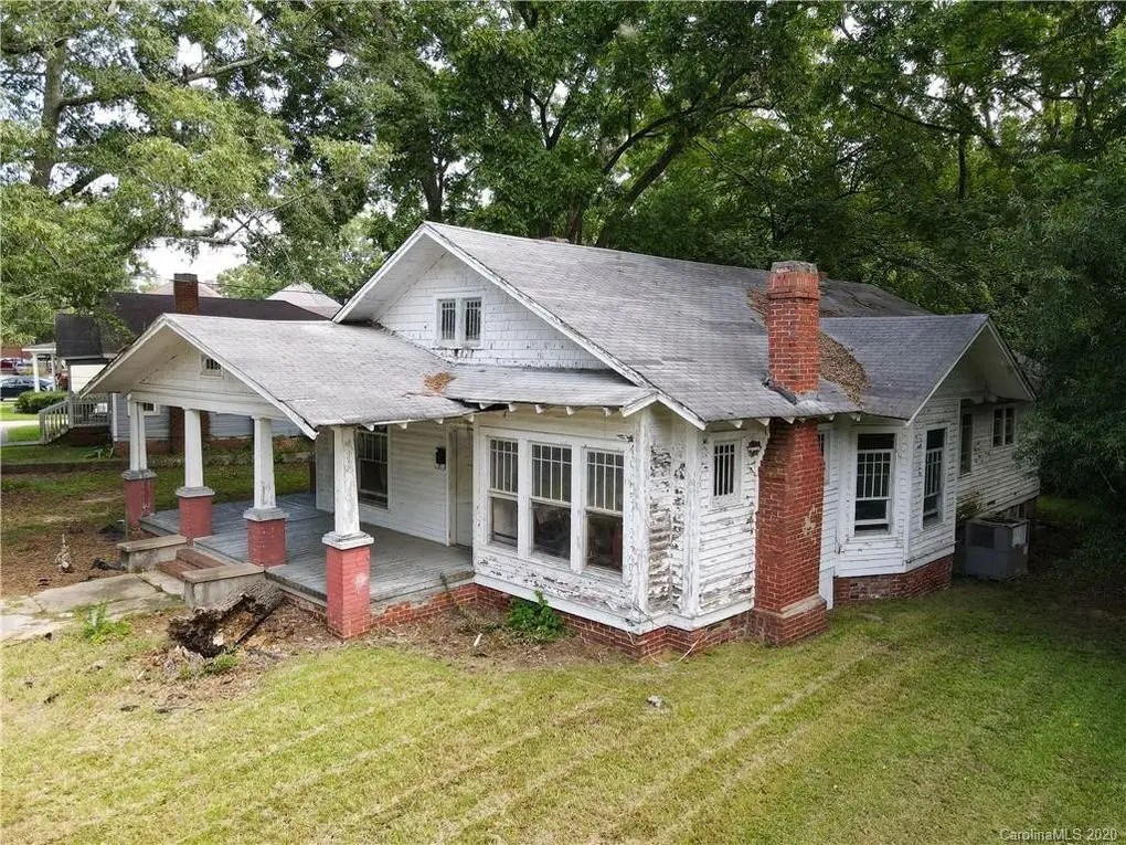 Under 75k Thursday c.1945 Fixer Upper Cottage Lancaster SC 70,000