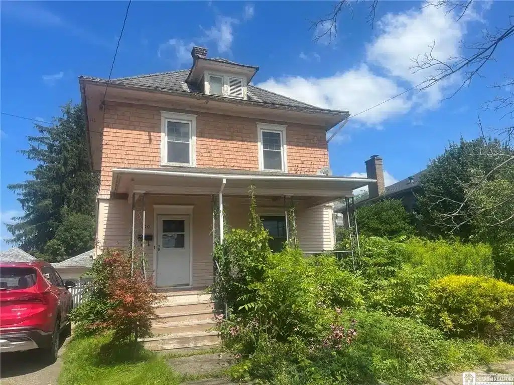 Circa 1920 Foursquare Cheap House in New York Under 75K Old Houses