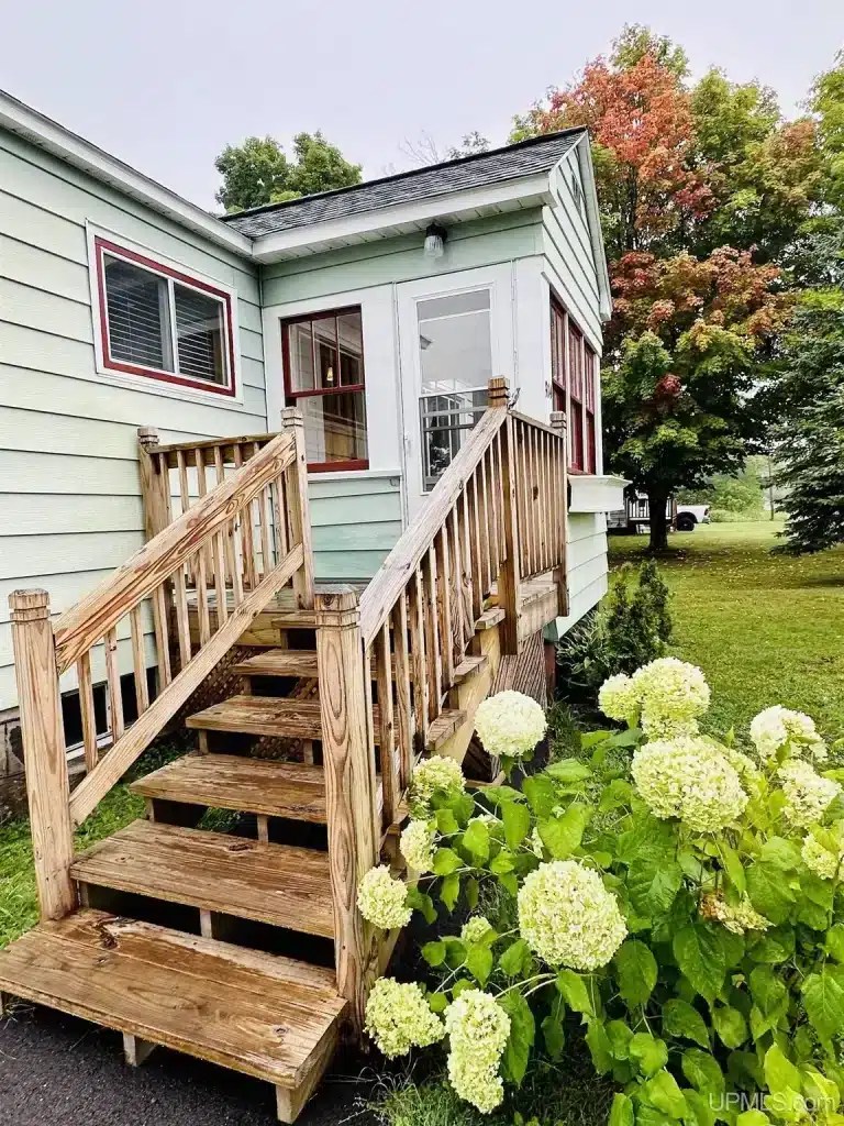 Circa 1941 Upper Peninsula Home For Sale in Michigan Under 88K Old
