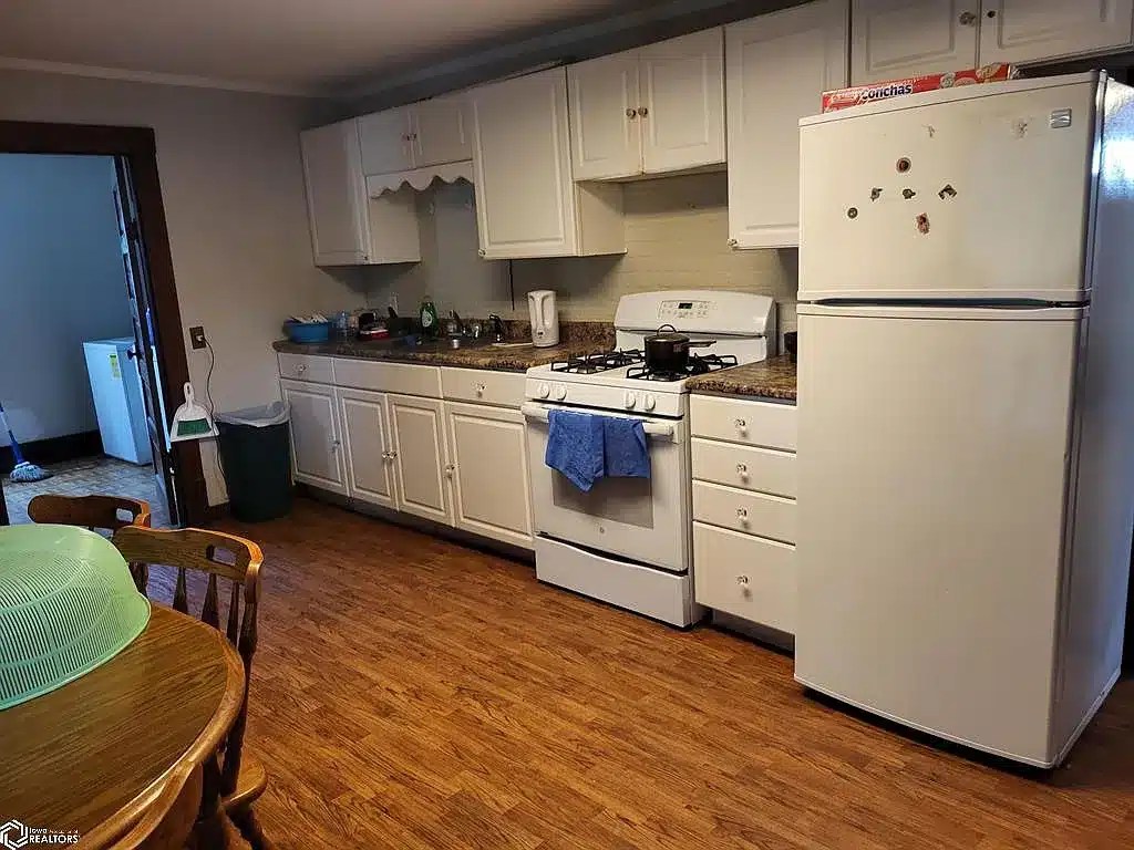 Circa 1910 Cheap House in Iowa Under 90K Old Houses Under 100K