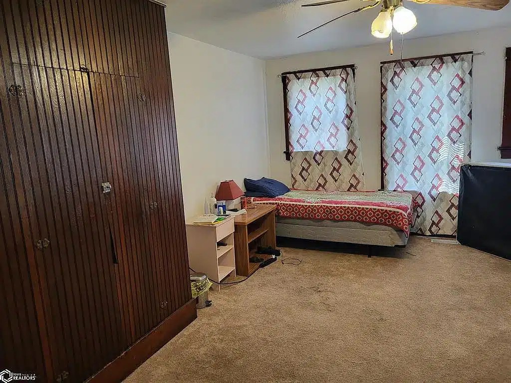 Circa 1910 Cheap House in Iowa Under 90K Old Houses Under 100K