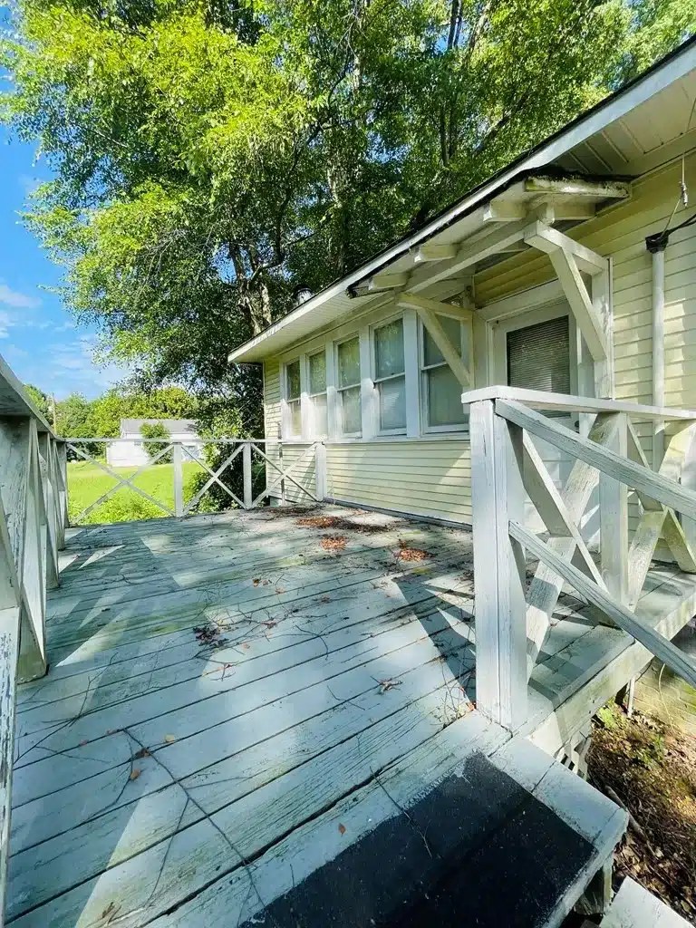 Circa 1930 Cheap House in Mississippi on 1.5 Acre 65K Old Houses
