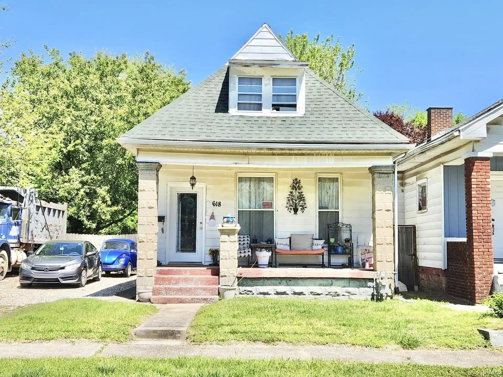 c.1919 Affordable Indiana Home For Sale Under 70K Old Houses Under 100K
