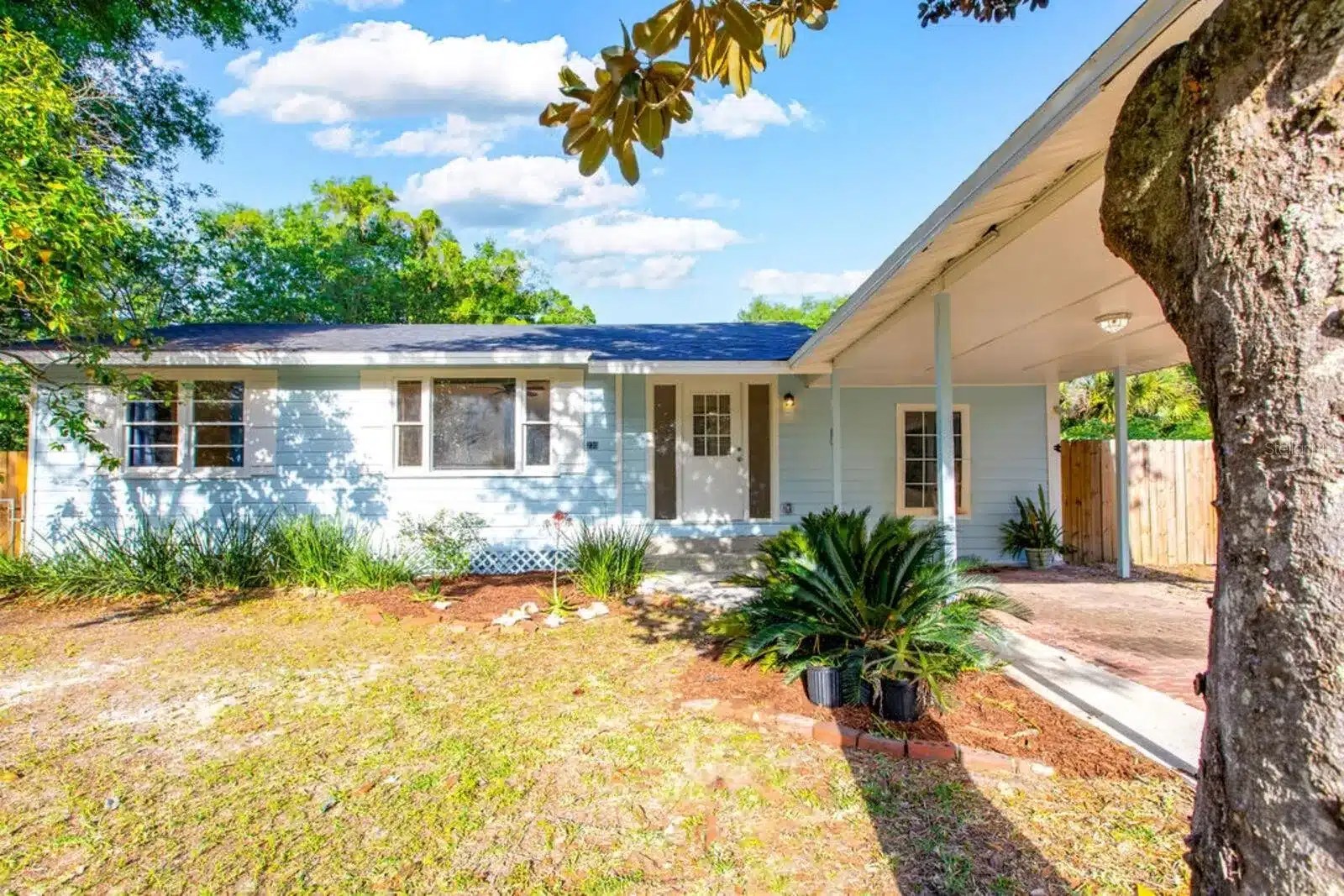 Under 150K Sunday c.1954 Florida Home For Sale Under 145K Pending