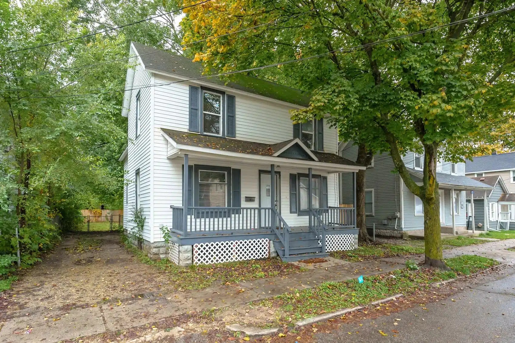 c.1900 Four Bedroom Affordable Michigan Home Under 100K Old Houses Under 100K