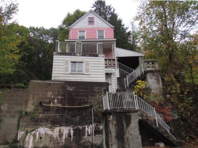 c.1900 Handyman Special in Pittsburgh, PA Under 15K Off Market Old