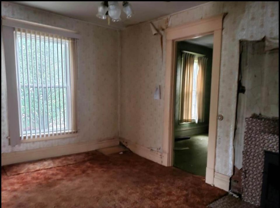 Sold Fixer Upper Colonial Revival in Marion, IN 49K Seller