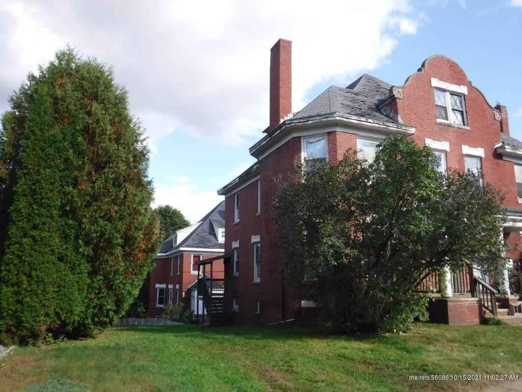 Sold Cottage For Sale with Barn in Chaillac, France Under 39K USD