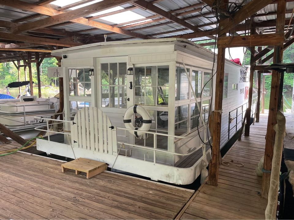 Sold Circa 1974 LiveAboard Stardust Cruiser Houseboat For Sale in