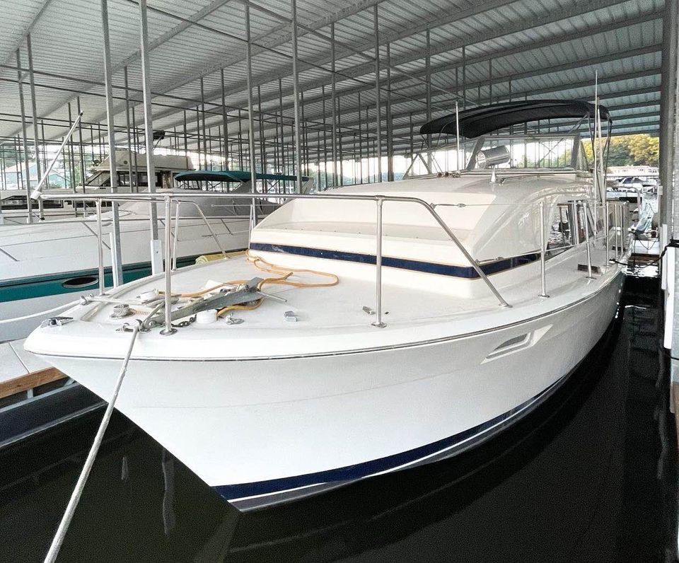 FSBO 1979 Chris Craft 38 Ft. Floating Condo Boat For Sale Lake Ozark