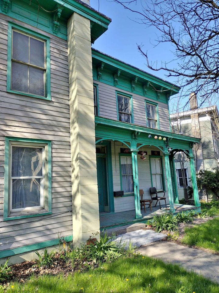 FSBO New York Handyman Special Italianate With Possible Seller
